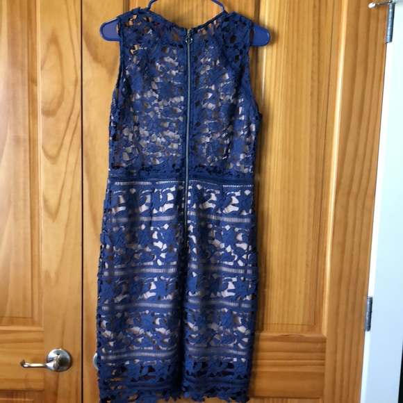 Dress - Picture 4 of 4